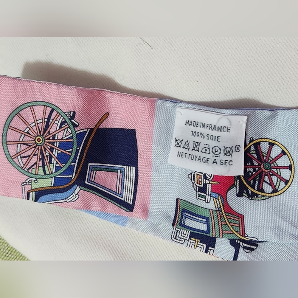 Hermes Twilly "Les Voitures Exquises" - Bleu/Rose/Vert - Picture 10 of 16